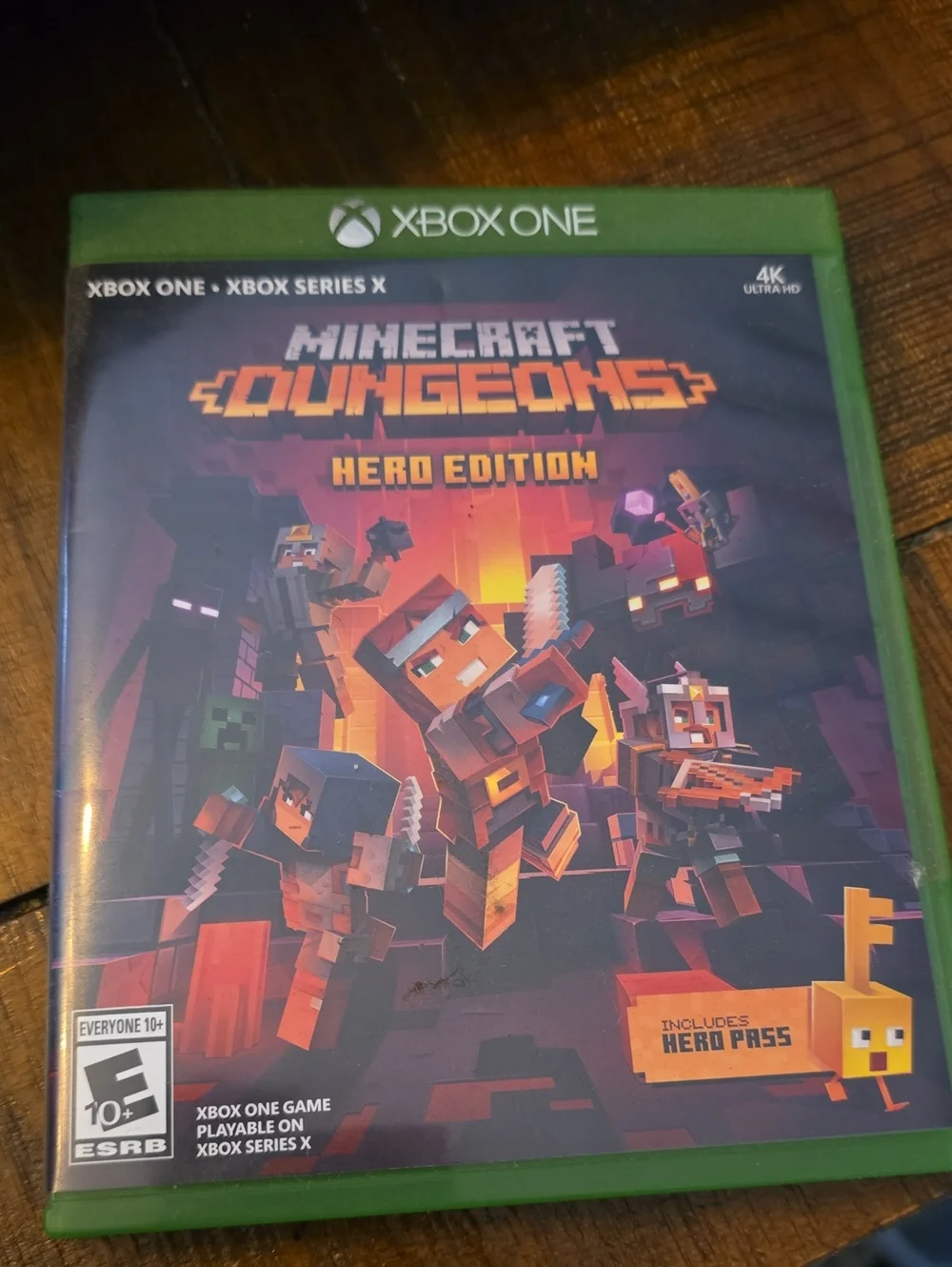 Minecraft Dungeons Hero Edition - Xbox Series X- Xbox One